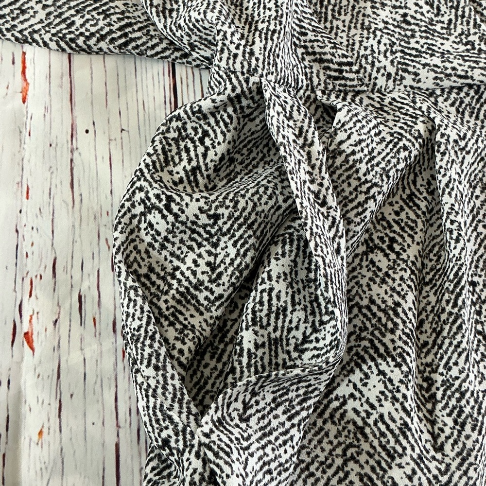 Apt. 9 Gray Medium Patterned Jumper - image 6